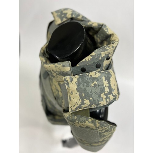 Военный бронежилет пиксельный с плитами в Альметьевске